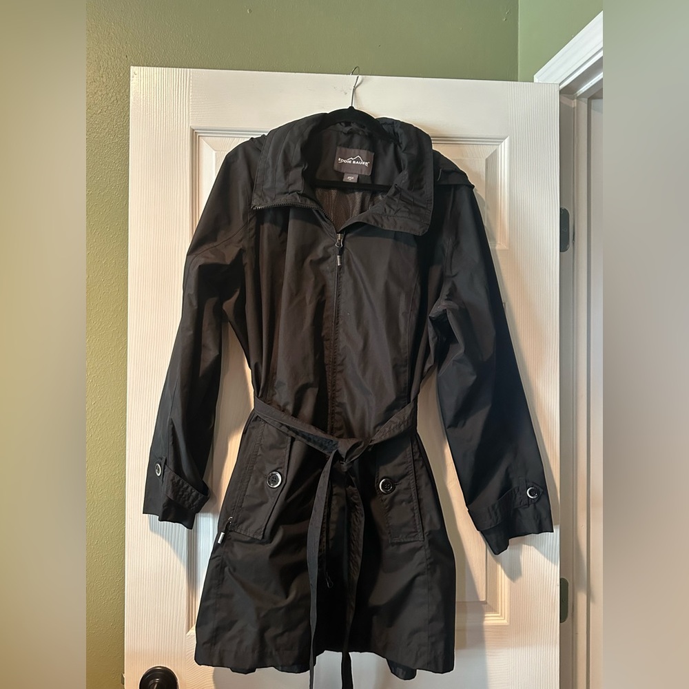 Eddie Bauer rain coat with detachable hood